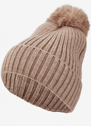 Бежева вовняна шапка