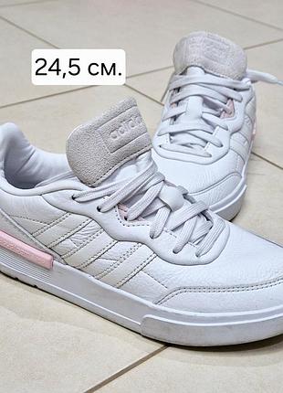 Кросівки adidas
