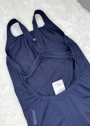 Суцільний спортивний купальник для басейну