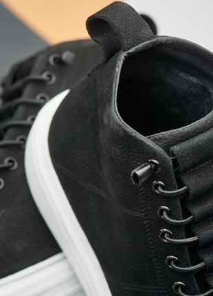 Зимові молодіжні чоловічі черевики gross кросівки кеди на хутрі чорні на білій високій під...