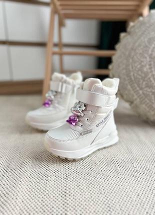 Дитячі зимові черевики для дівчинки