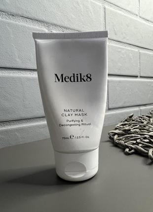 Очищающая детокс-маска с глинями medik8