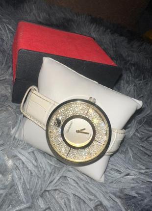 Женские часы swarovski. наручные женские часы.