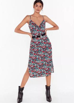 Cукня міді на бретельках з квітковим принтом nasty gal