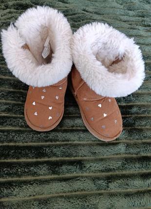 Зимние детские сапожки