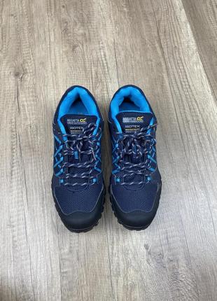 Демисезонные кроссовки регата трекинговые