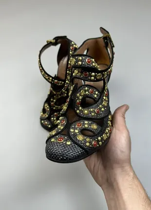 Женские кожаные туфли платформы alaia straw pumps with studs applied 12cm