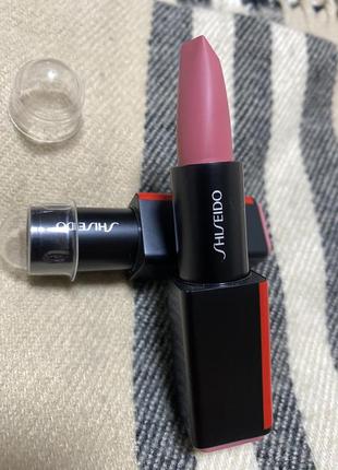 👄 помада для губ shiseido 526 kitten heel modernmatte