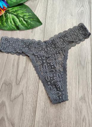 Кружевные трусики стринги victoria’s secret