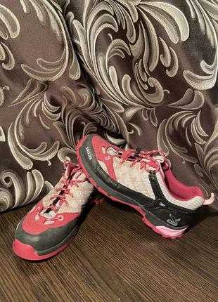 Кросівки жіночі трекінгові salewa