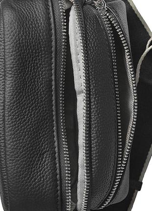 Практична, невелика, шкіряна сумка3 фото