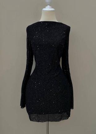 Красивое женское платье в двух цветах