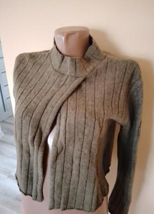 Интересный свит в рубчик второй подарок