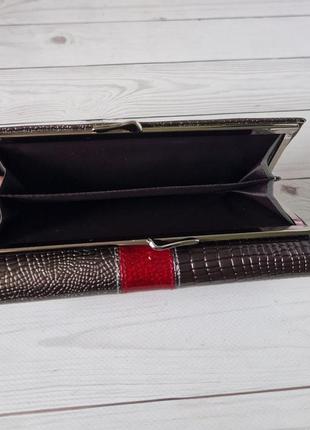 Гаманець жіночий лаковий, шкіряний сірого кольору