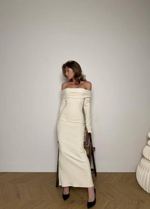 Сукня довга з відкритими плечима мʼяка тепла агора