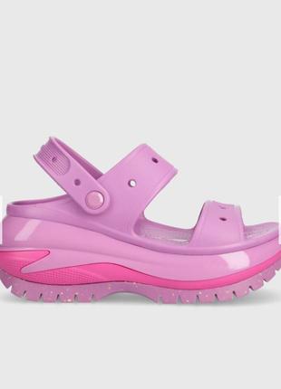 Crocs classic mega crush sandal