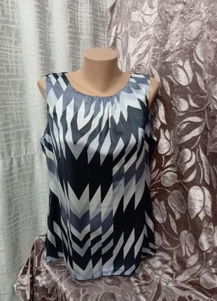 Блуза розмір 14 (48-50)