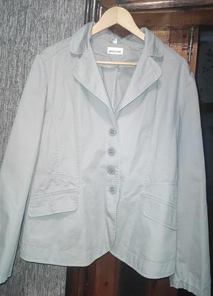 Продам пиджак