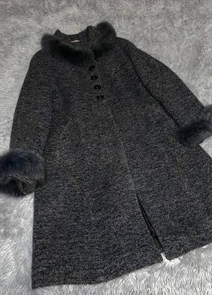 Теплое демисезонное пальто