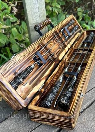 Набор шампуров в деревянном кейсе с 6 предметами.