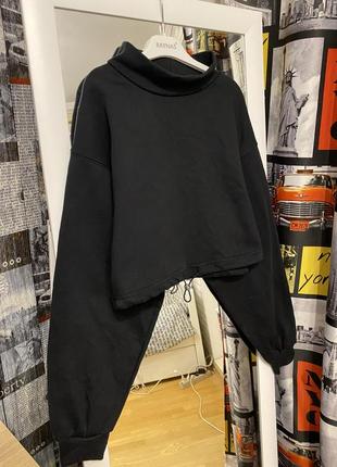 Стильний оверсайз вкорочений світшот чорного кольору, bershka, s-m
