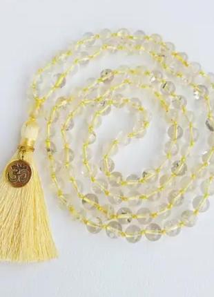 Четки из цитрина 108 бусин d 8мм с узлами