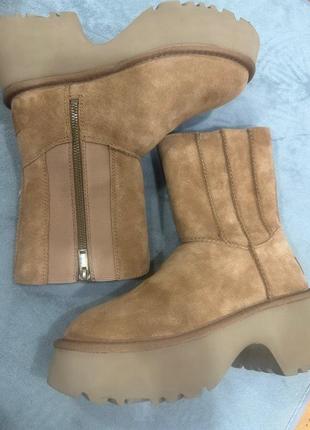 Ugg 7