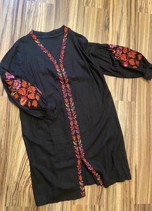 Вишита сукня (сукня-вишиванка)