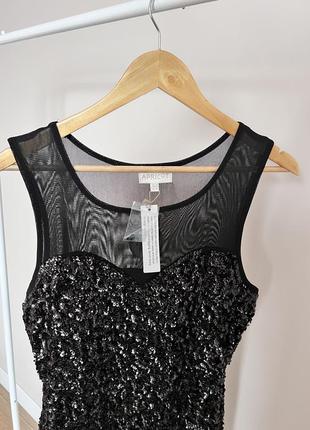 Платье с блестками