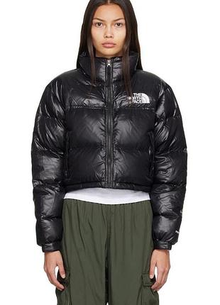 Короткий пуховик the north face 1996 nuptce 700 crop black nf0a5gge