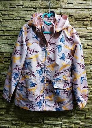 Детская куртка -ветровка.