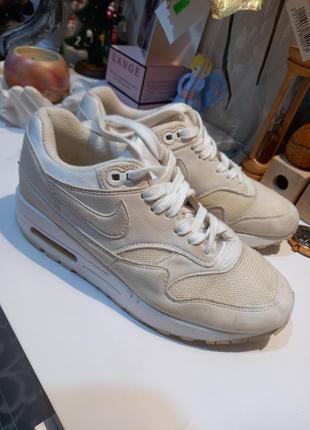 Фирменные женские кроссовки nike