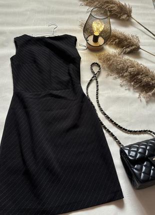 Красивое черное платье в утяжеление