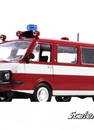 Масштабна модель раф-22034 «латвия» пожежний (1976). автомобіль на службі. масштаб 1:43