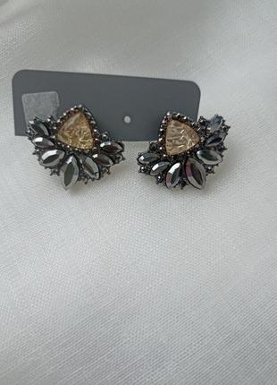 Серьги бижутерия с камнями