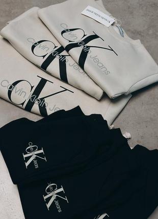 Теплий, стильний костюм calvin klein