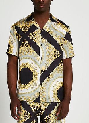 Крута сорочка з актуальним принтом