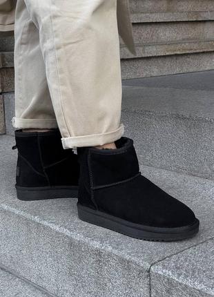 Ugg <unk> угги<unk> угги замшевые черные с лого
