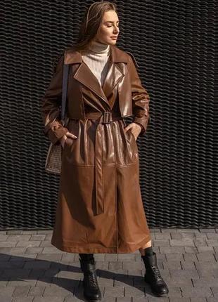 Плащ з еко-шкіри