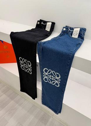 Женские джинсы loewe