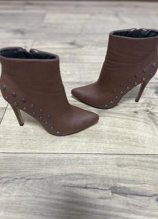 Ботильйони ботинки zara massimo dutto