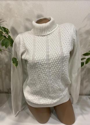 Молочная водолазка