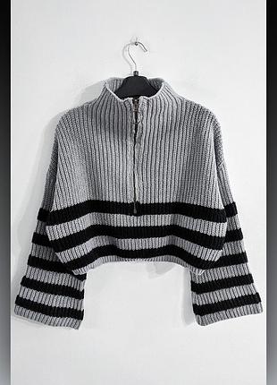 Светр обʼємний вкорочений shein