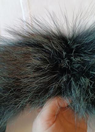 Натуральне хутро комір темно-зелений колір