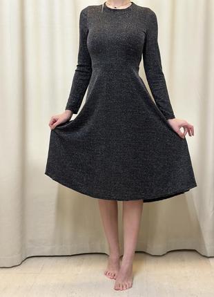 Сукня блискуча