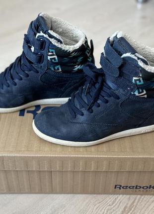 Зимние кроссовки reebok 38 размер