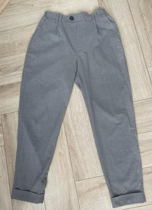 Классические брюки bershka серые