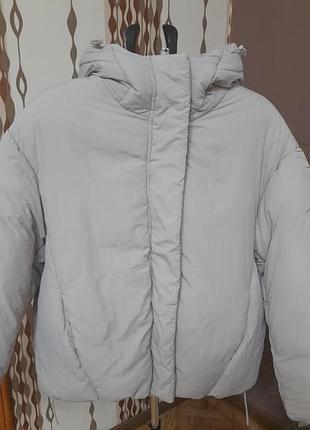 Продам куртку зимову bershka oversize