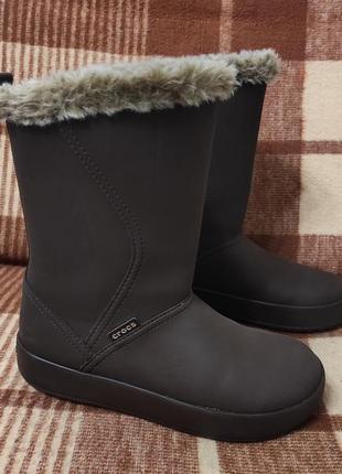 Оригинальные сапоги утепленные кроксы crocs