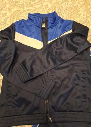 Спортивний костюм